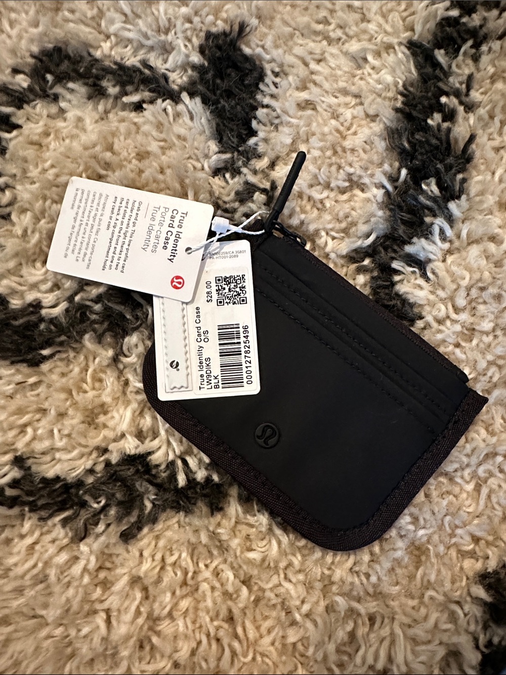 lululemon athletica Black Slim true identity Zip Card Holder